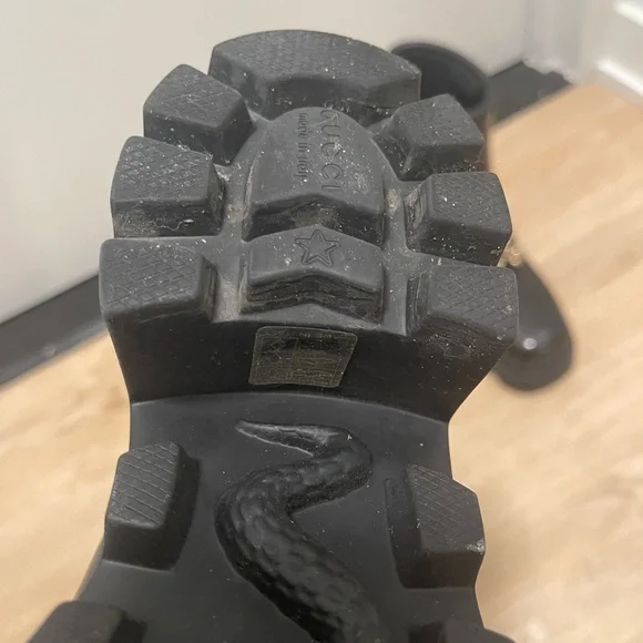 Gucci Black Ankle Boots with Gold Detail - Picture 5 of 5